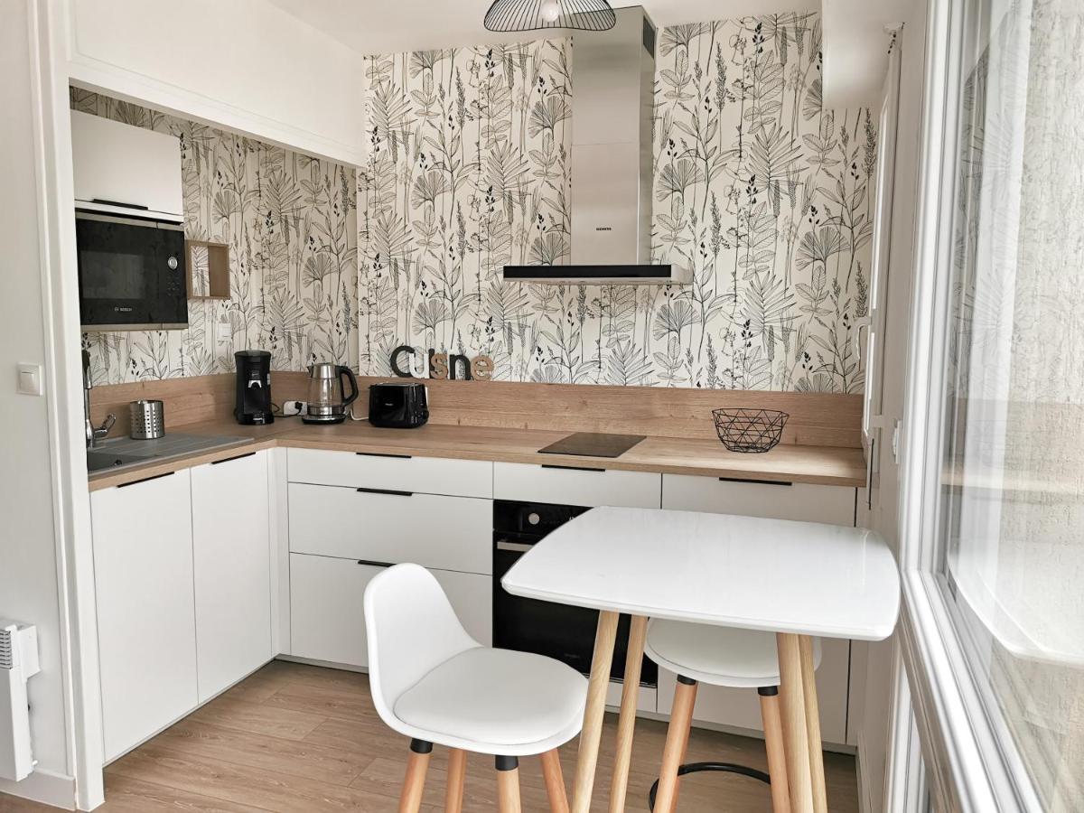 Appartement Lumineux Avec Balcon Et Parking Cherbourg-en-Cotentin Exterior foto